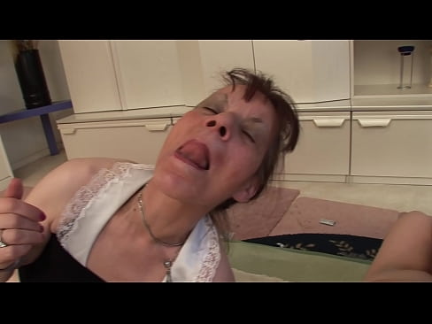 ❤️ Dua nenek dan satu kakek memiliki threesome ❤ Video seks pada kami id.fullsexmovs.ru ❤
